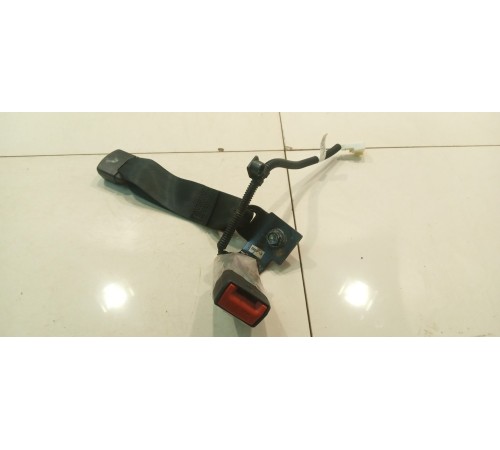 Ответная часть заднего левого ремня безопасности