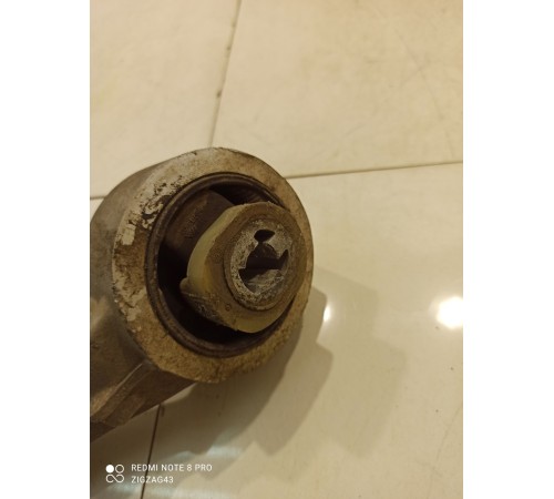 Рычаг подвески(передний правый)