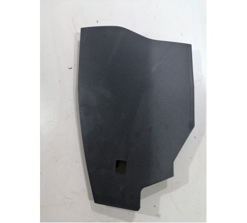 Накладка центральной консоли левая