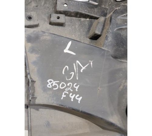 Кронштейн(крепление) заднего бампера левый