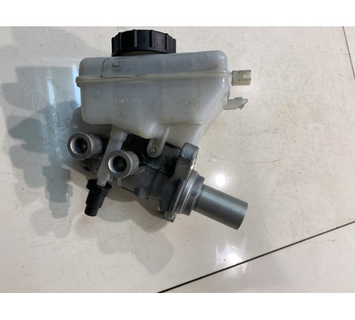 Главный тормозной цилиндр (в сборе)