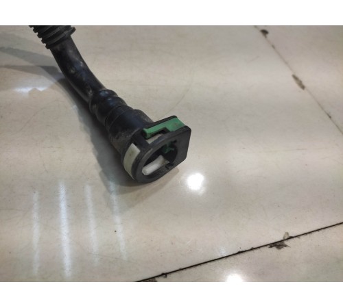 трубка вентиляции бака