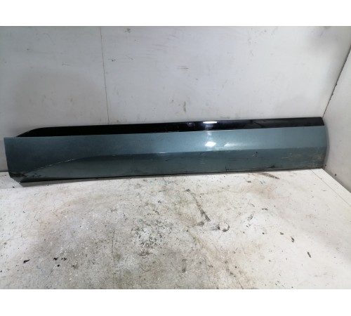 Накладка двери передняя левая внешняя