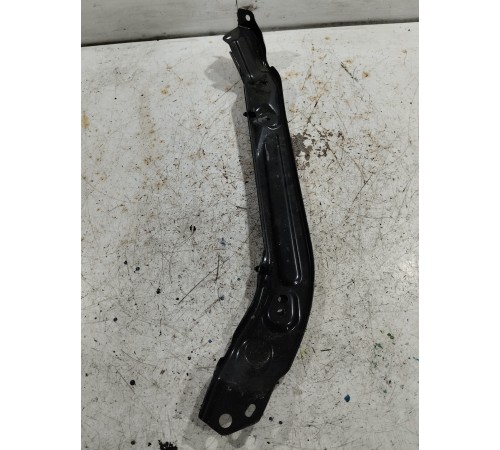 Планка кронштейн фары передней панели левый