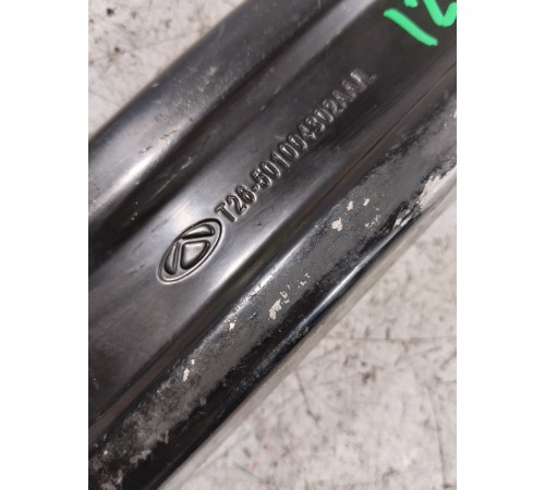 Планка кронштейн фары передней панели левый