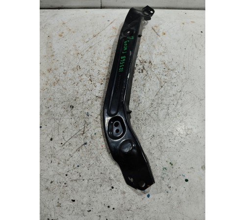 Планка кронштейн фары передней панели левый