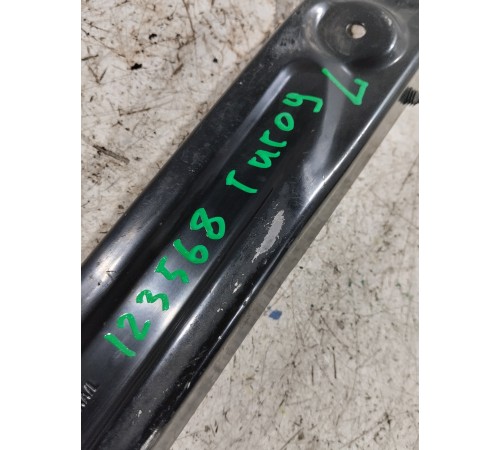 Планка кронштейн фары передней панели левый