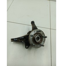 Кулак поворотный передний левый