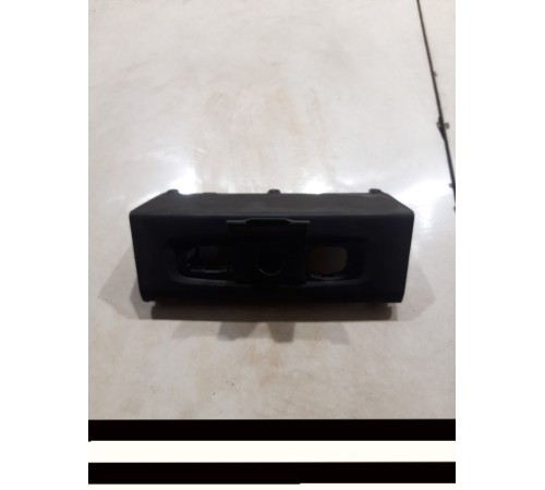 Накладка центральной консоли задняя с розеткой