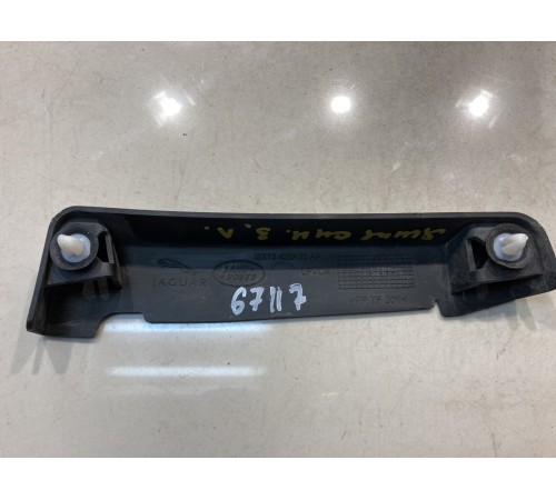 Накладка обшивки крышки багажника (левая)