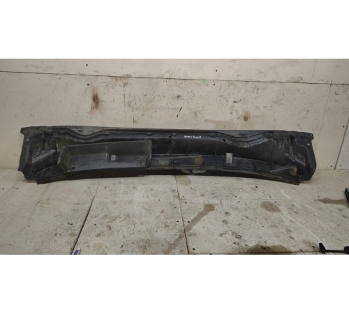 Решетка стеклоочистителя (планка под лобовое стекло)