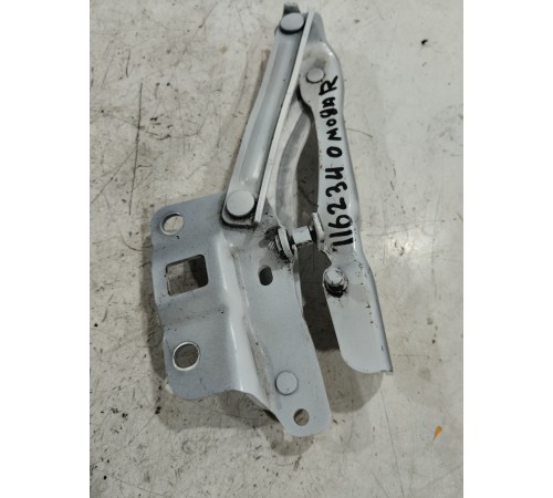 Петля капота правая