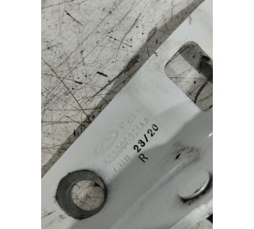 Петля капота правая