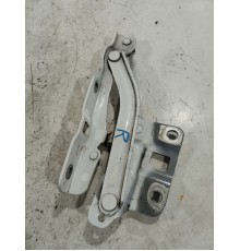 Петля капота правая