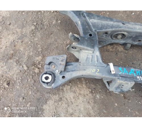 Задняя балка (подрамник)