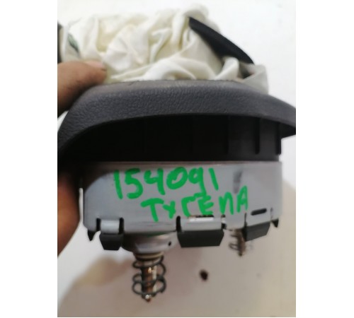 Подушка безопасности водителя