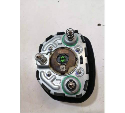 Подушка безопасности водителя