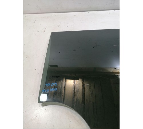 Стекло двери заднее правое