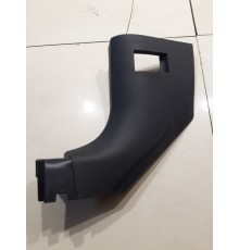 Накладка стойки (передняя левая нижняя)