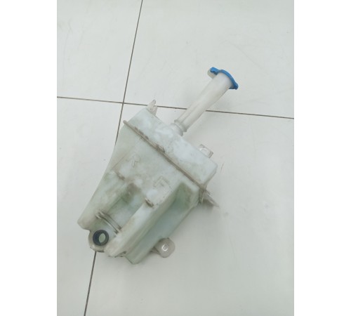 Бачок омывателя лобового стекла