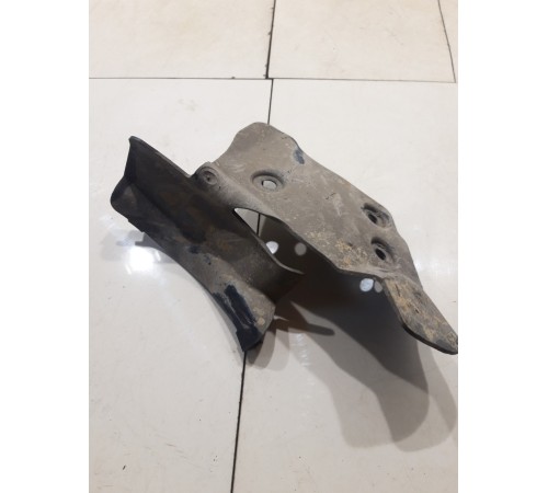 Зашита днища антигравийная левая