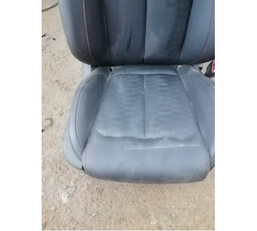 Сиденье переднее правое