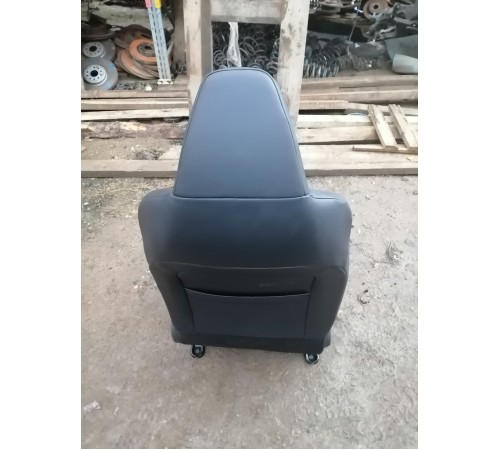 Сиденье переднее правое