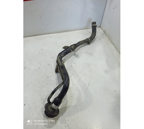 Горловина топливного бака