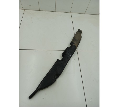 Уплотнитель крыла правый