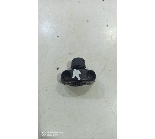 Отбойник крышки багажника правый