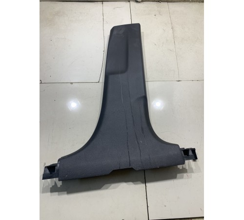 Обшивка центральной стойки(правая нижняя)