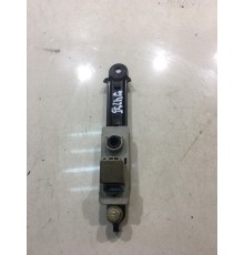 Регулятор высоты ремня безопасности (передний, правый)