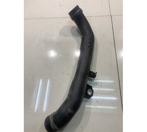 Патрубок воздушного фильтра