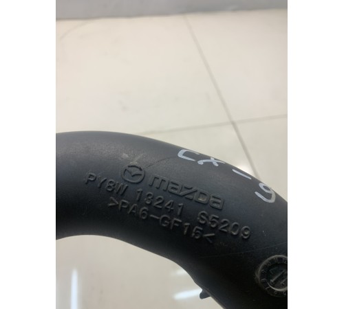 Патрубок воздушного фильтра