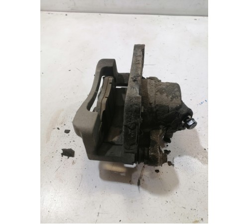 Суппорт тормозной передний правый