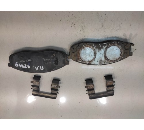 Тормозные колодки (передние, правые)