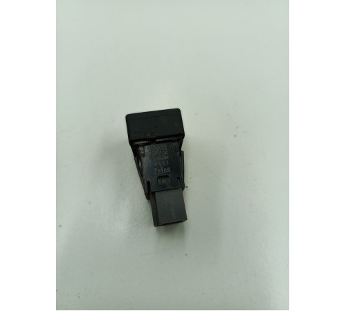 Кнопка включения подогрева сиденья передняя левая