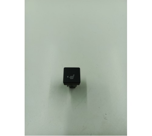 Кнопка включения подогрева сиденья передняя левая