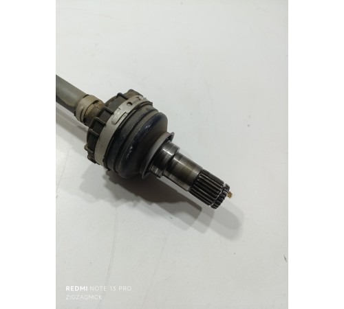 Привод (полуось) задний правый