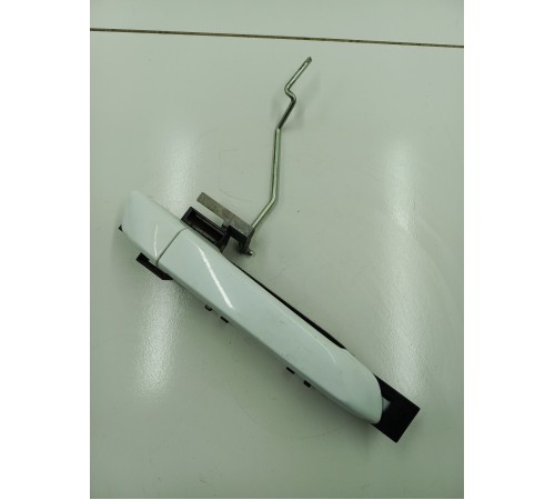 Ручка двери передняя правая внешняя