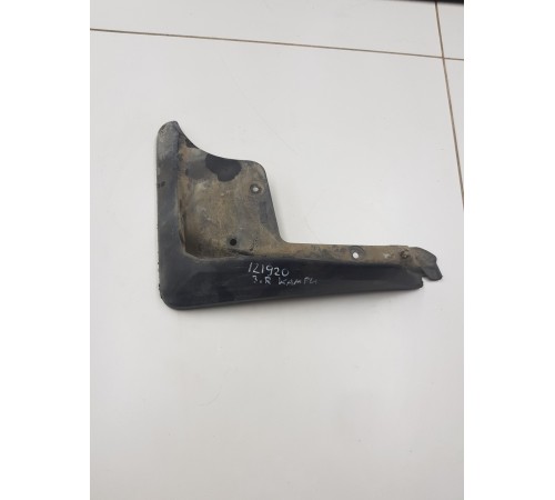 Брызговик задний правый