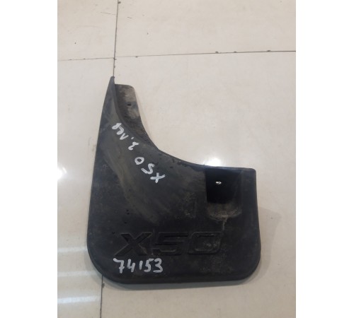 Брызговик (задний, левый)