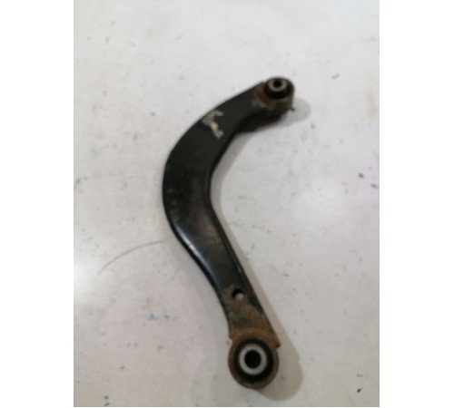 Рычаг подвески задний правый верхний