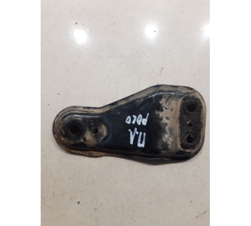 Кронштейн(крепление) переднего подрамника левый