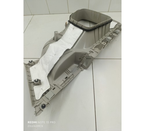 Обшивка багажника задняя правая верхняя