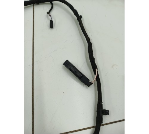 Электропроводка двери багажника