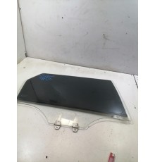 Стекло двери заднее правое