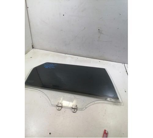 Стекло двери заднее правое