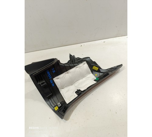 Обшивка багажника правая верхняя