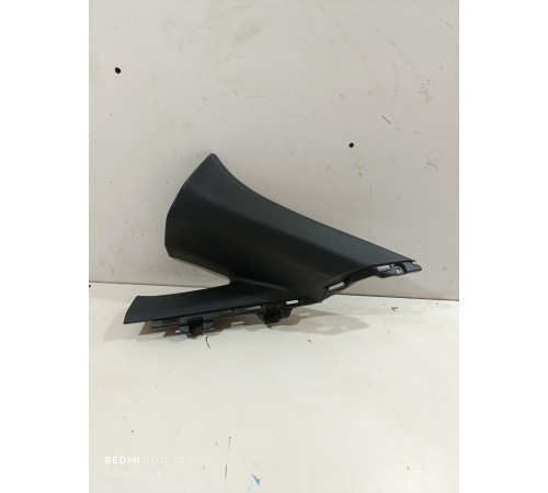 Обшивка багажника правая верхняя